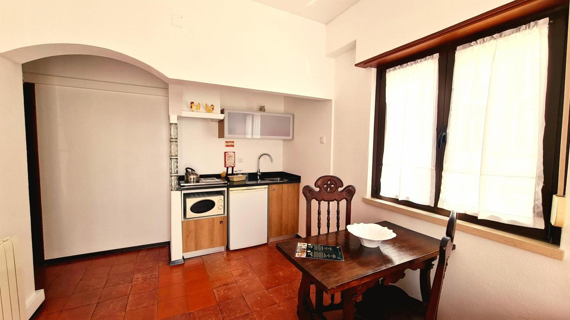 Solar Dos Carvalhos - Apartamentos De Turismo Nazaré Habitación foto